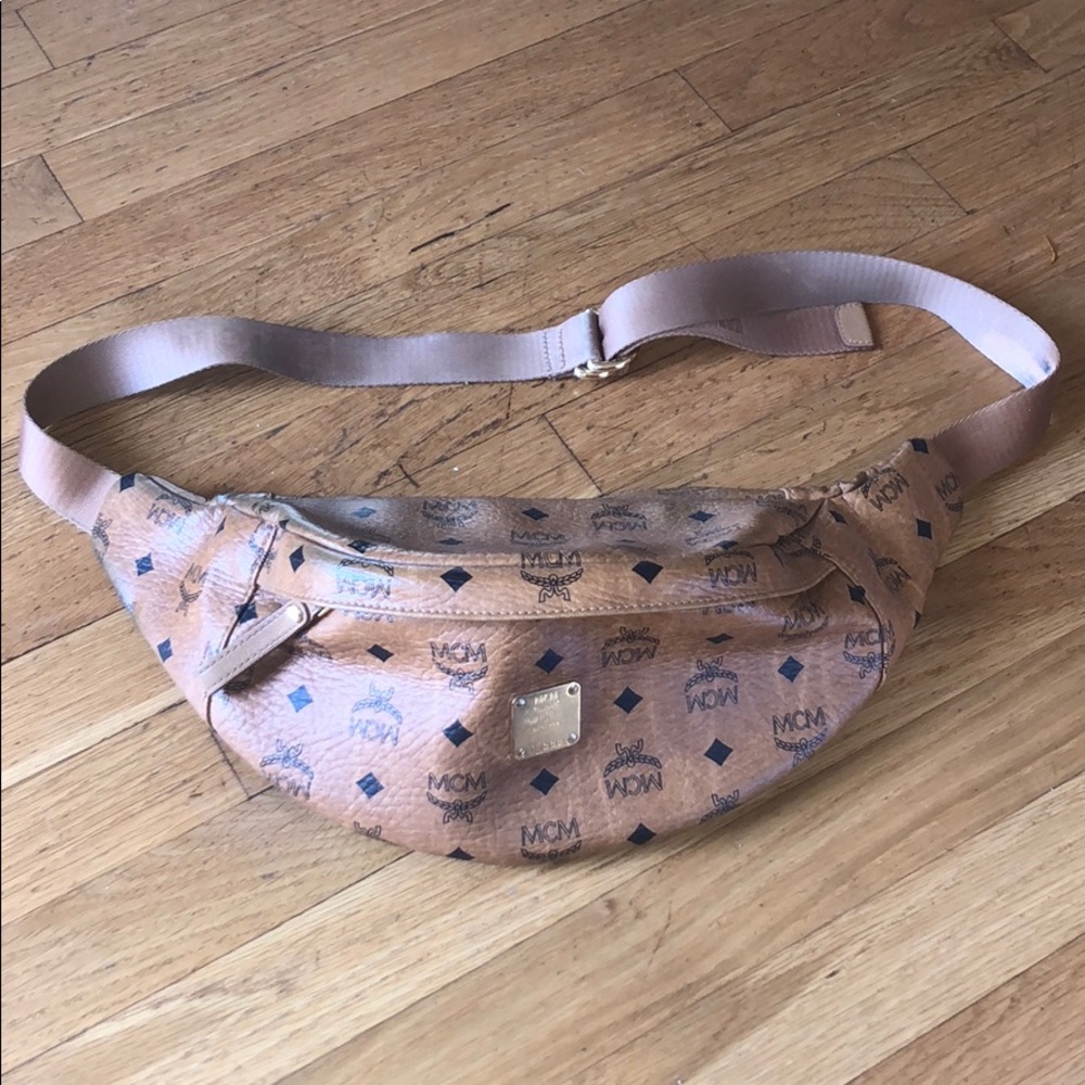MCM Fannypack Tan Visetos